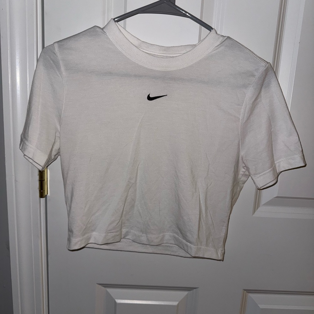 Women’s White Nike Cropped Tight-Fitted T-Shirt